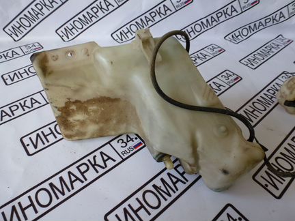 Бачок омывателя Мерседес W202