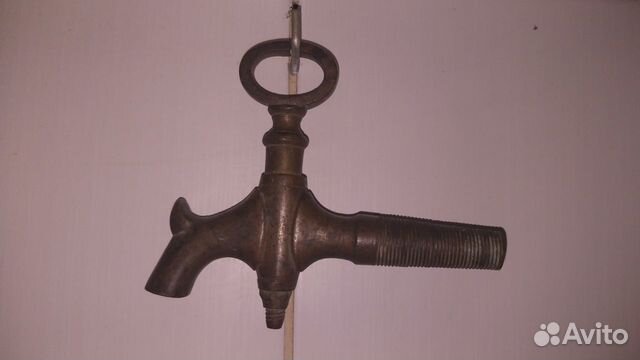 Кран старинный 19 век поворотный бочковой