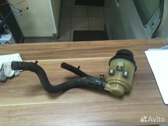 Бачок гур логан 2