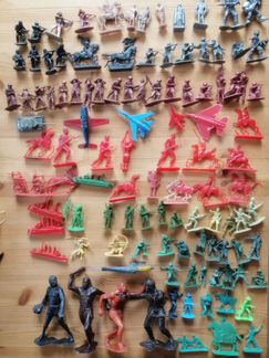 Советские пластмассовые солдатики