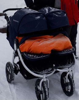 Коляска для двойни Bumbleride Indie Twin