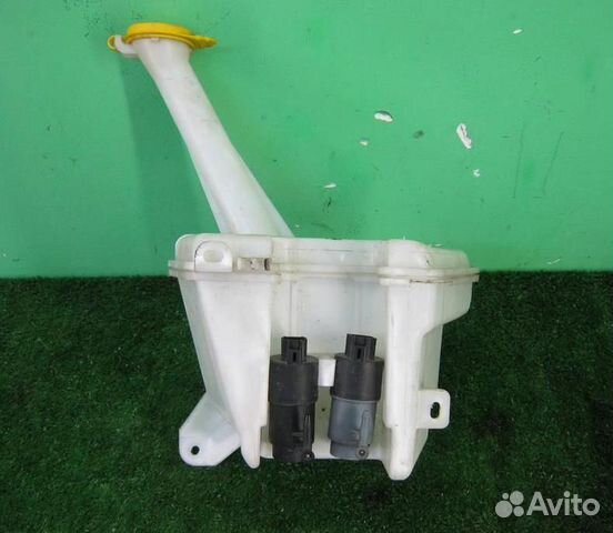 Бачок омывателя Toyota Yaris P13 2015