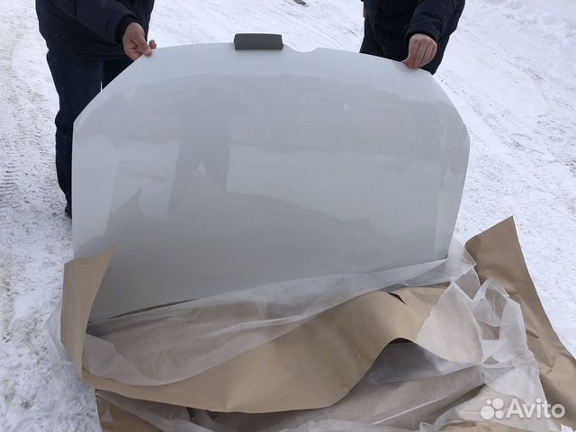 VW Polo Sedan капот цвет Белый