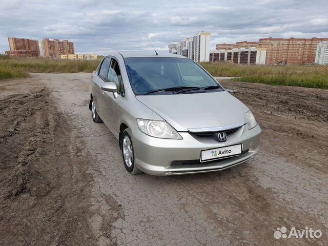 Honda Fit Aria 2003