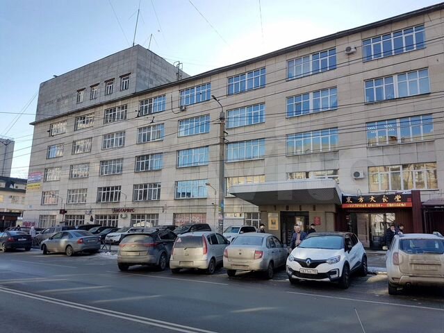 Офис с мокрой точкой, 10 м²