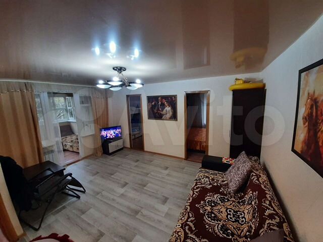 3-к. квартира, 55 м², 3/4 эт.