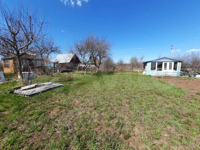 Дача 20 м² на участке 5 сот.