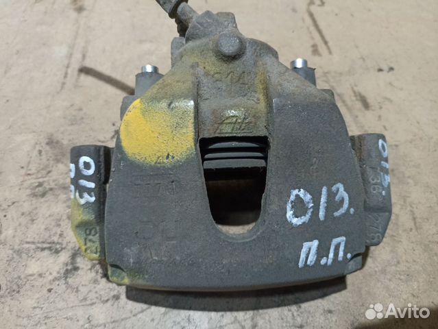 Суппорт тормозной передний правый Ford Focus II ре