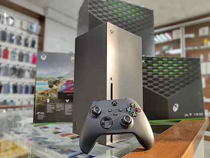 Игровая приставка Xbox Series X 1Tb новая