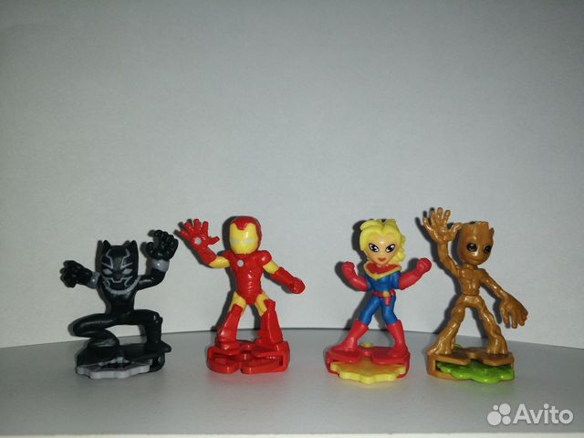 Игрушка киндер Marvel