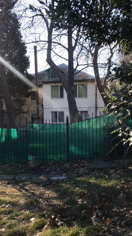 2-к. квартира, 67 м², 1/2 эт.