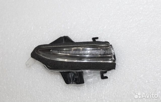 Lexus LS Поворотник в правое зеркало 2012-2017