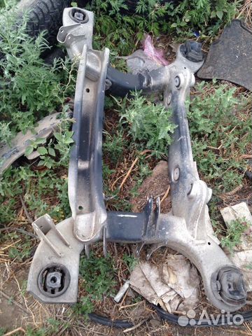 Подрамник Мерседес W215 W220