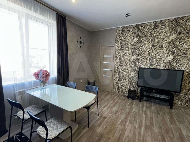 2-к. квартира, 48 м², 1/3 эт.