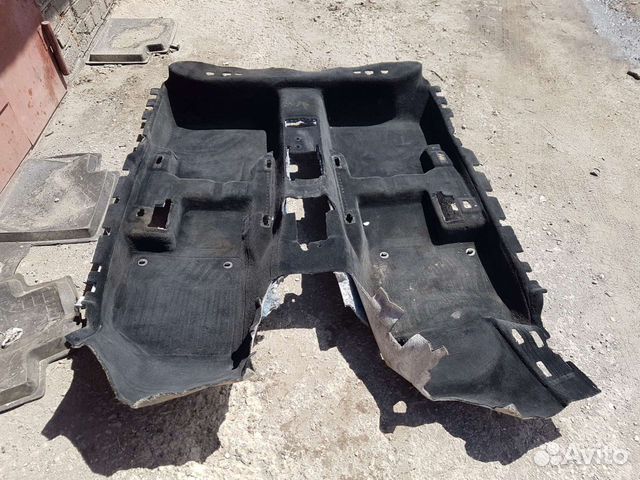 Пол салона volkswagen passat B6