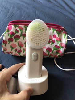 Очищающая щетка для лица Clinique Sonic System