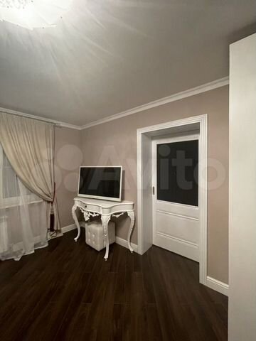 2-к. квартира, 38 м², 2/4 эт.