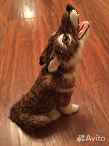 Статуэтка волк из натурального меха