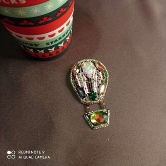 Брошка из бисера воздушный шар