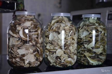 Грибы сушеные белые, подосиновики, лисички