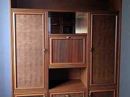 Мебель элитная Mr. Doors - два шкафа и стол