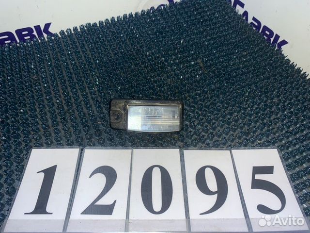 Фонарь подсветки номера Nissan Murano