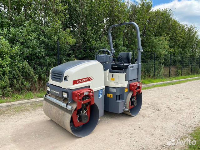Дорожный каток Dynapac CC1200, 2023