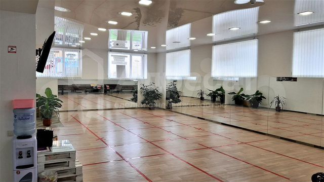 Продам помещение свободного назначения, 350 м²