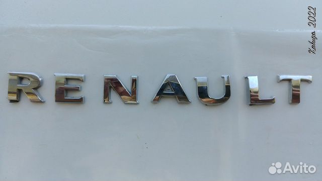 Хромированные буквы renault на крышку багажника
