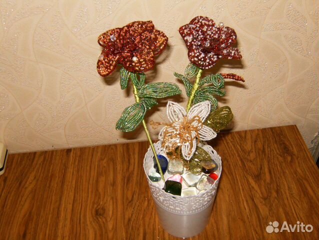 Цветы из бисера