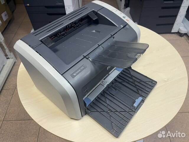 Принтер лазерный hp 1018 бу картридж полный