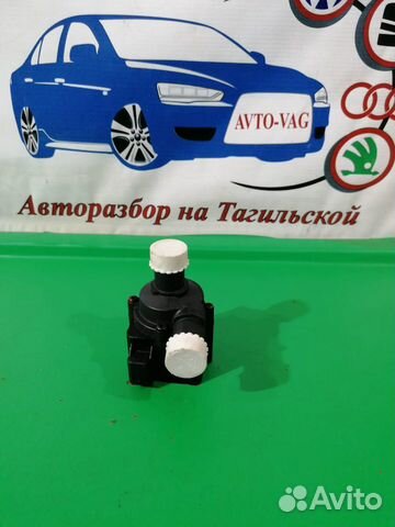 Насос дополнительный Skoda Octavia A7 5q0965561b