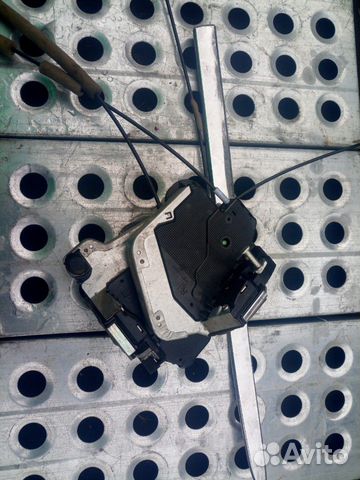 Замок Toyota 200