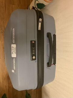 Супер легкий Чемодан American Tourister