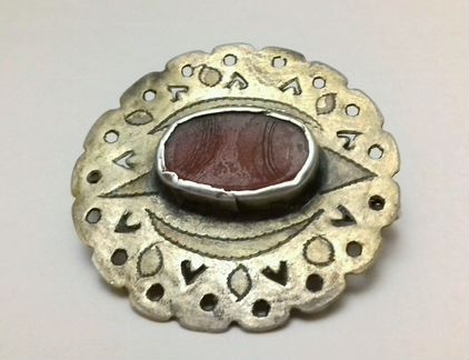 Туркменская брошь серебро, позолота, сердолик
