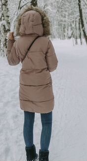 Женский зимний пуховик Bershka, S. Пудровый