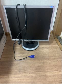 Монитор Samsung