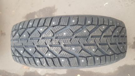 Продается комплект зимних шин