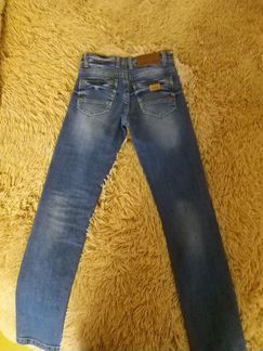 Джинсы