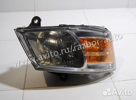Фара правая Dodge Grand Caravan 2007-2012