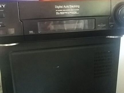 Видеомагнитофон Sony