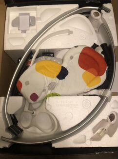 Электронное кресло-качалка 4Moms Mamaroo 4.0
