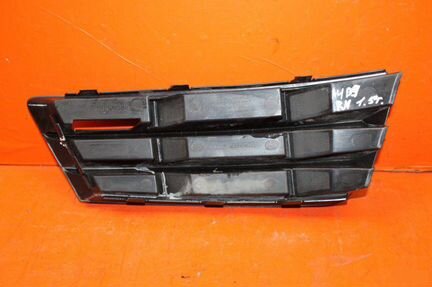 Решетка бампера передняя правая Audi A4 5 B9