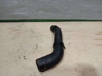 Шланг охлаждающей жидкости Mercedes Benz