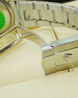 Rolex Oyster Perpetual с черным циферблатом