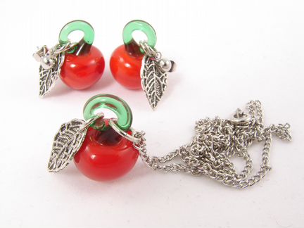 Комплект Яблочки (подвеска + серьги)