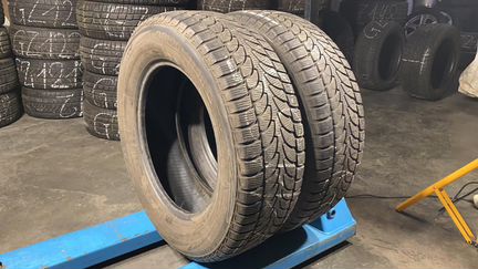 Шины 235 65 17 Bridgestone Blizzak LM-80 EVO 104H