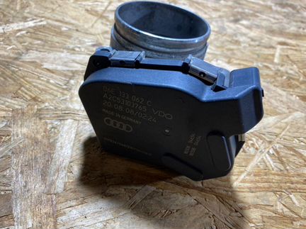 Заслонка дроссельная Audi Q7 4L (рестайлинг) 2010г