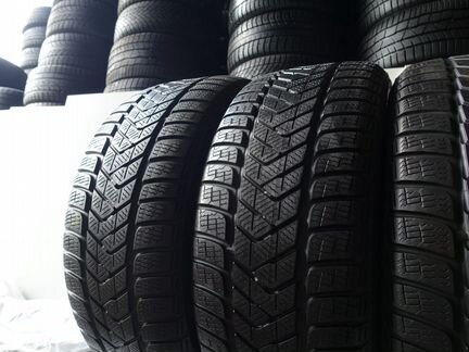 235 35 19 Pirelli Winter Sottozero 3 q R19