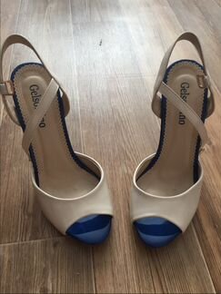 Туфли на каблуке